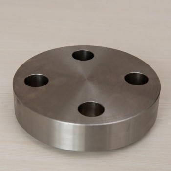 Blind flange